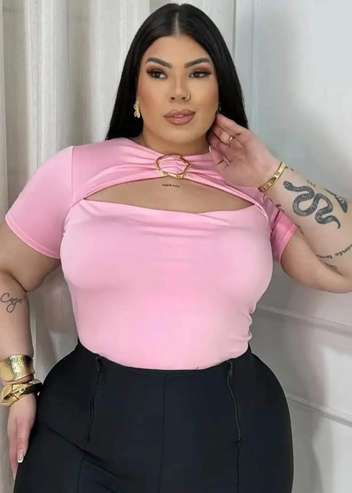 Blusa Modelo Slim e Plus size